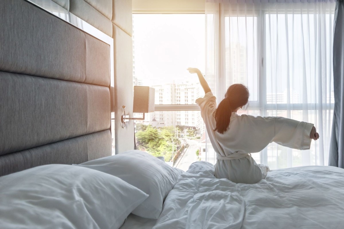 Có được một giấc ngủ ngon có thể giúp giảm lo lắng, căng thẳng, tăng cân và tăng năng suất làm việc cho ngày hôm sau. - hình 1
